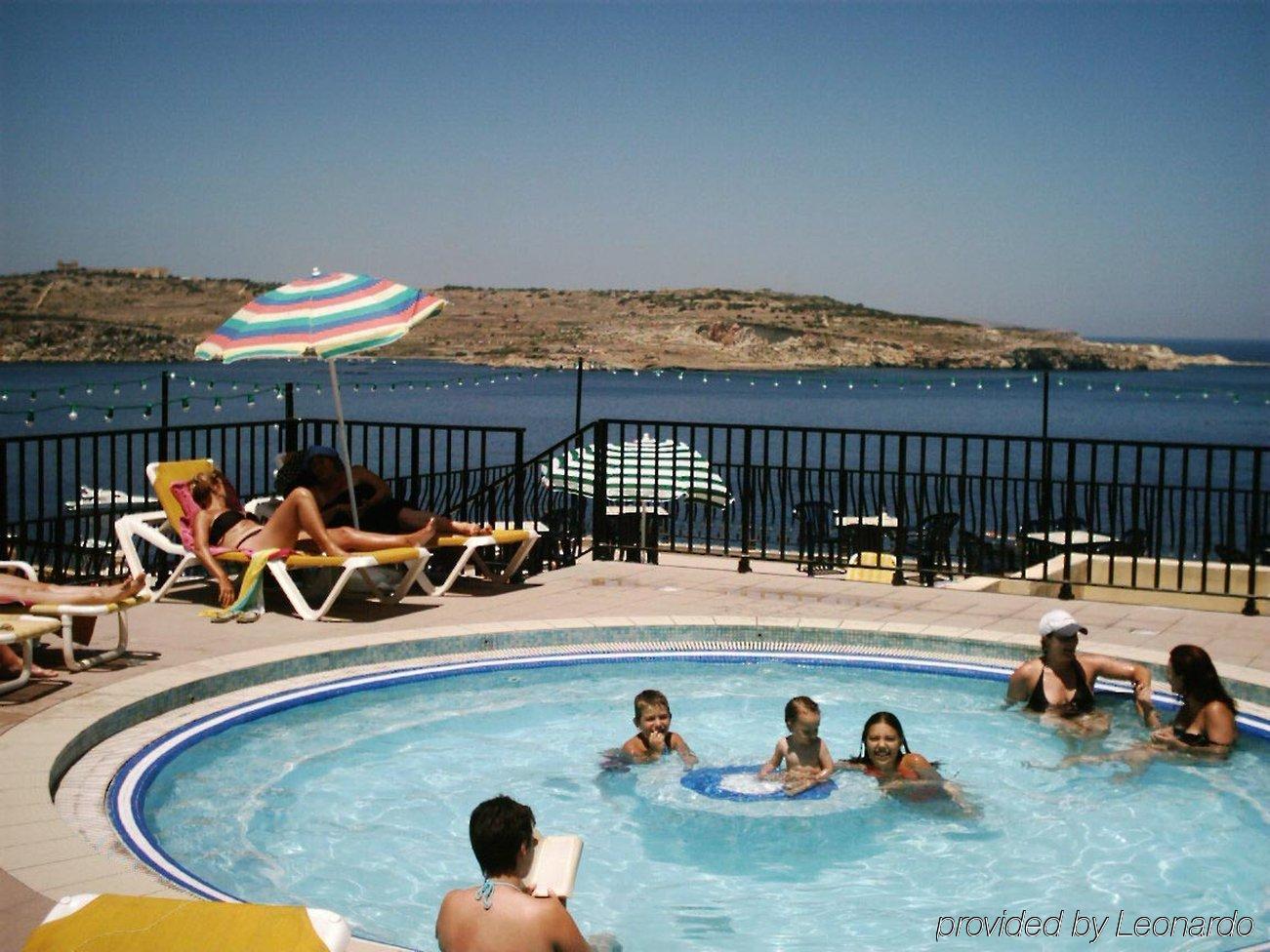 The Mediterranea Hotel & Suites خليج سانت بول المظهر الخارجي الصورة