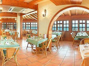 The Mediterranea Hotel & Suites خليج سانت بول المظهر الخارجي الصورة